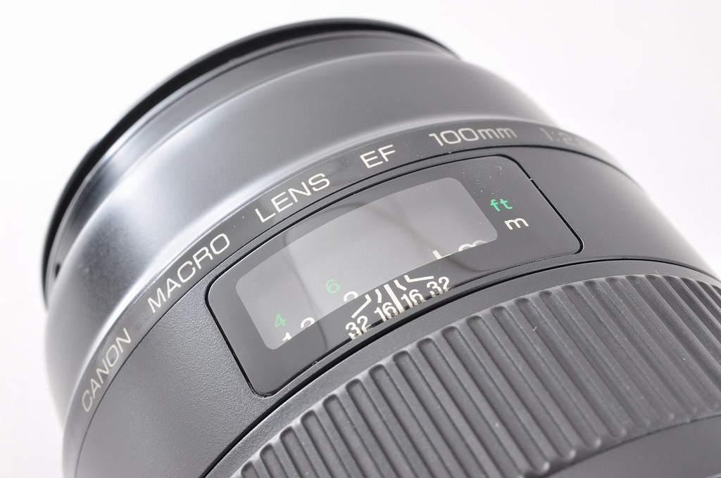 Canon EF 100mm f/2.8 Macro Full frame AF lens with 1:1 macro For